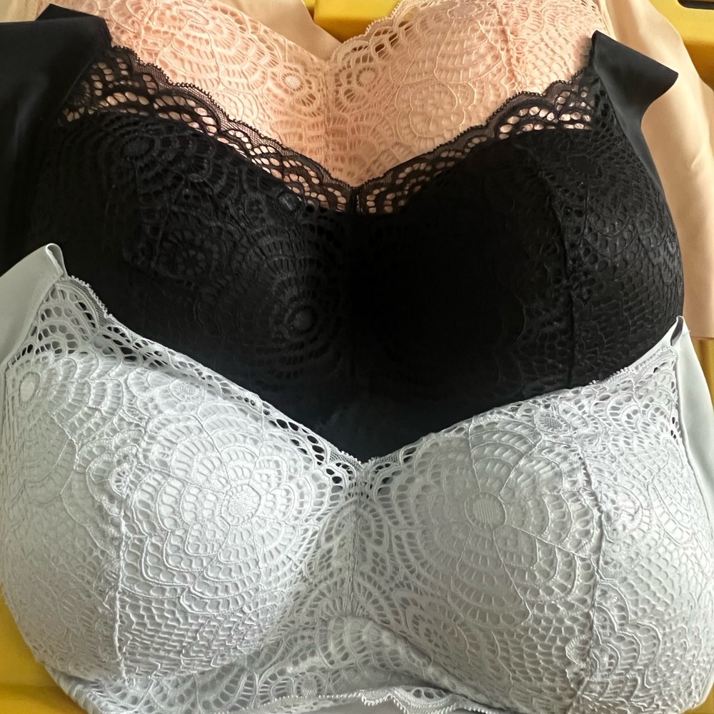 Full Figure Seamless Bra